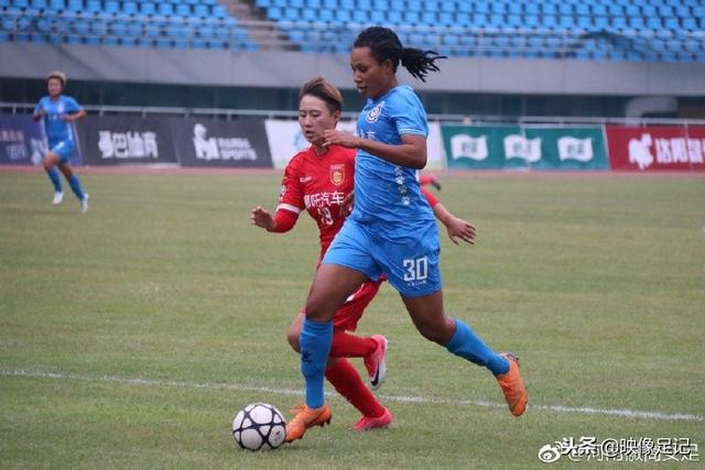 曼联11月最佳候选：奥纳纳、马兹拉维、迪亚洛